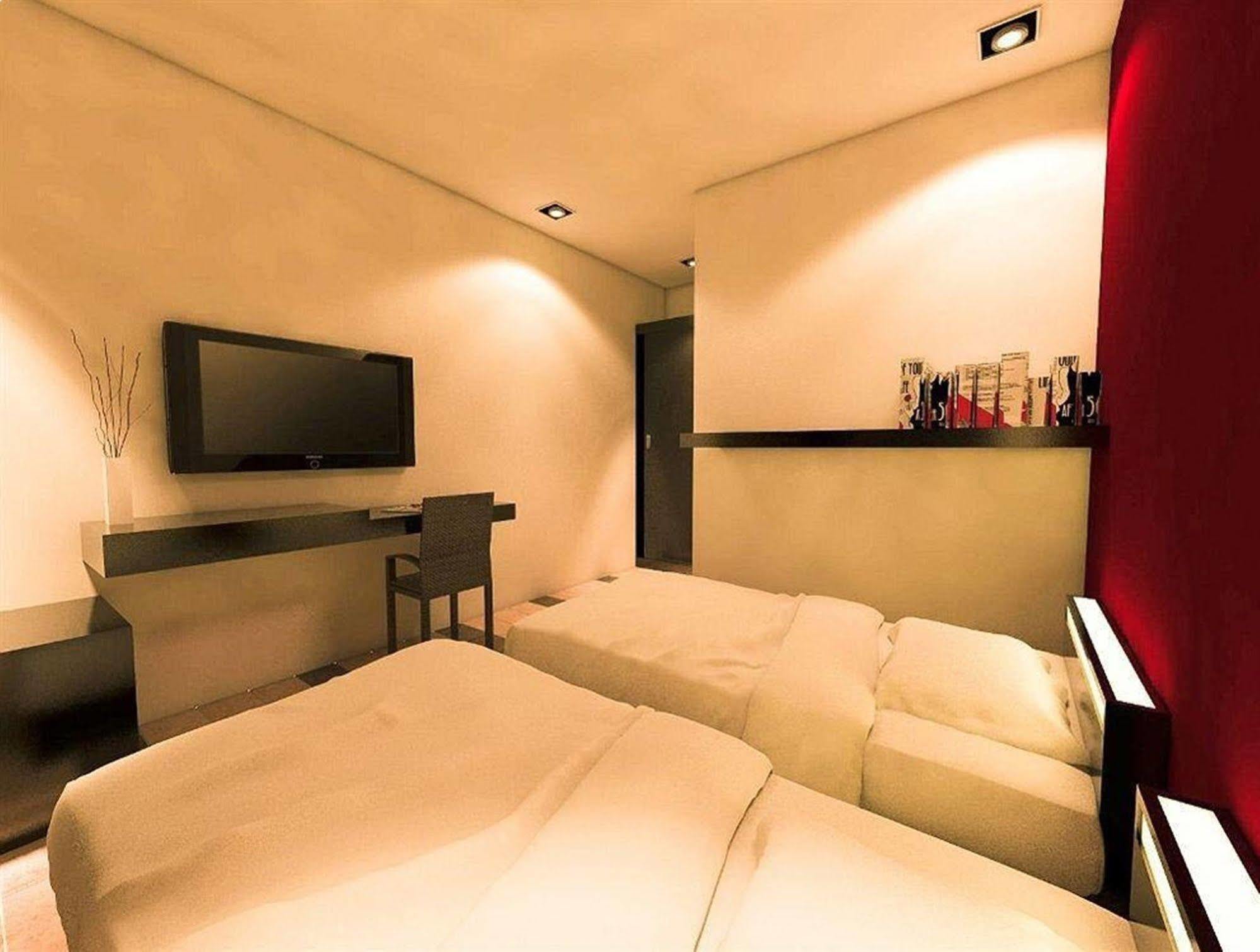 Zuk Hotel Легиан Экстерьер фото