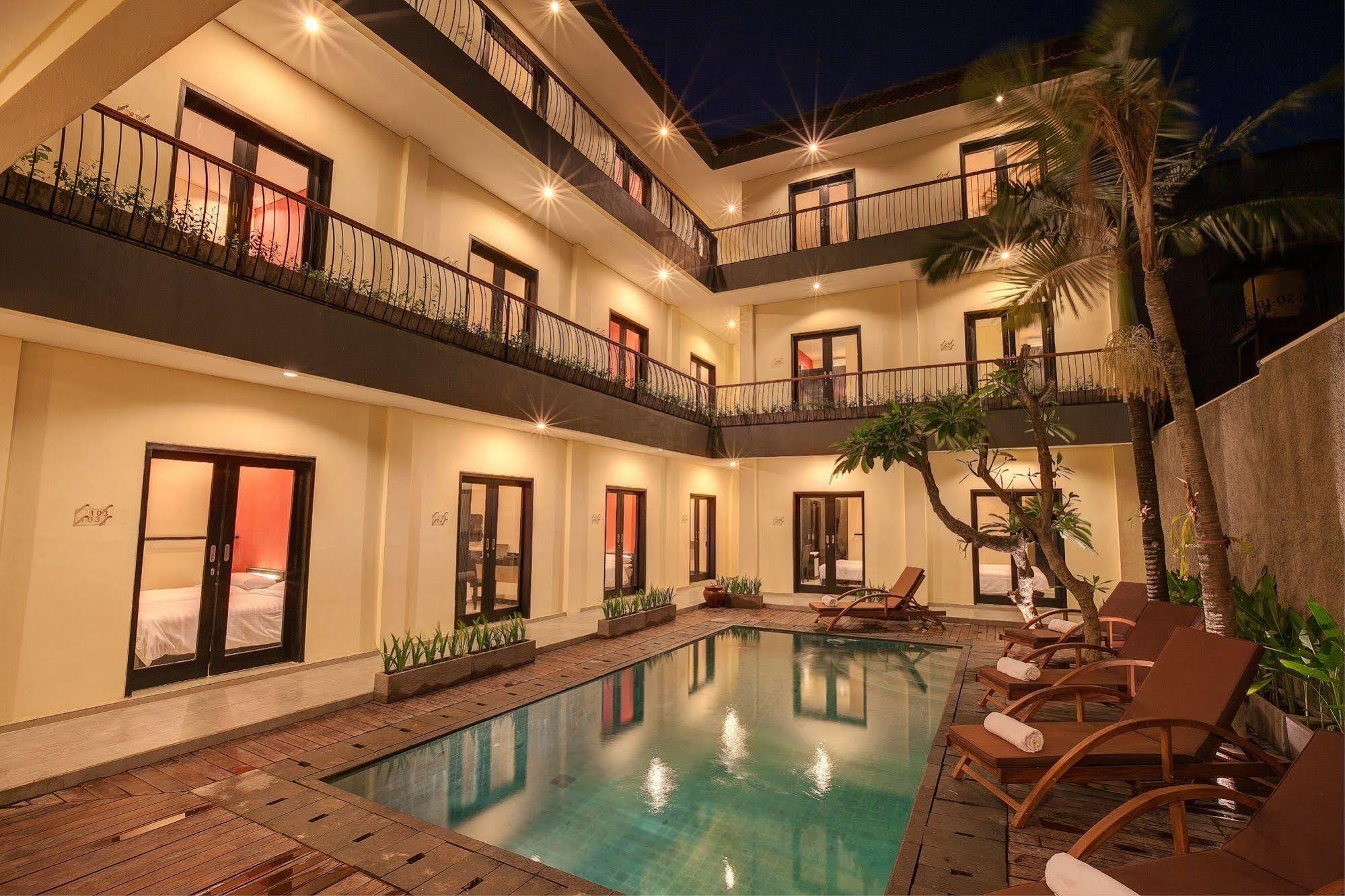 Zuk Hotel Легиан Экстерьер фото