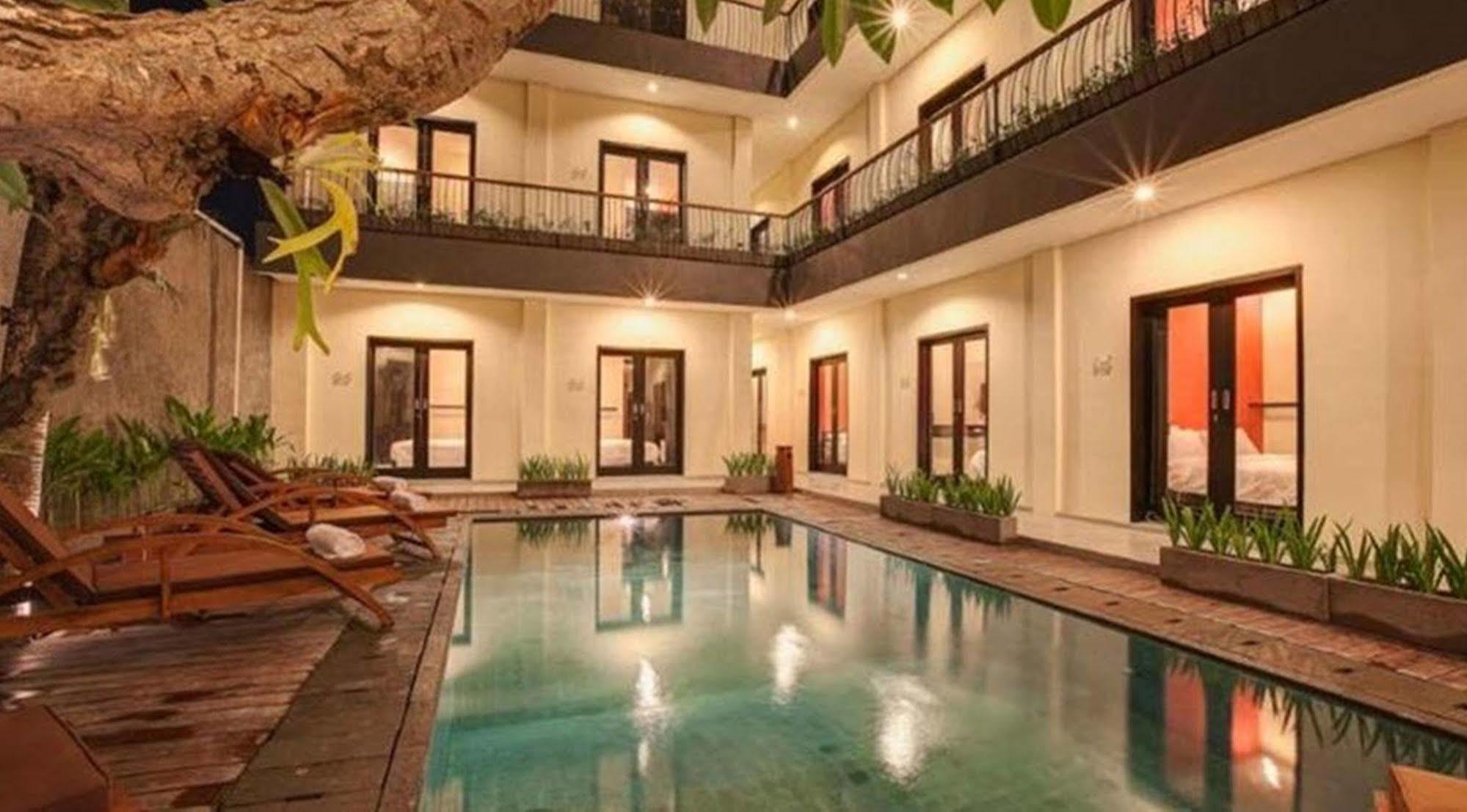 Zuk Hotel Легиан Экстерьер фото